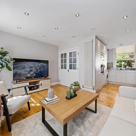 Hidden Gem In Central Location - Beautiful 2 Bed ロンドン エクステリア 写真